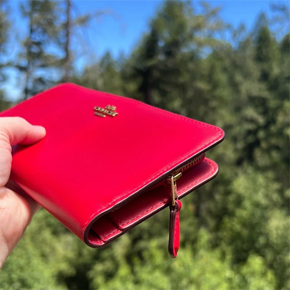 COACH Bifold Wallet Red Smooth Leather Wallet with Gold Hardware AUTHENTIC